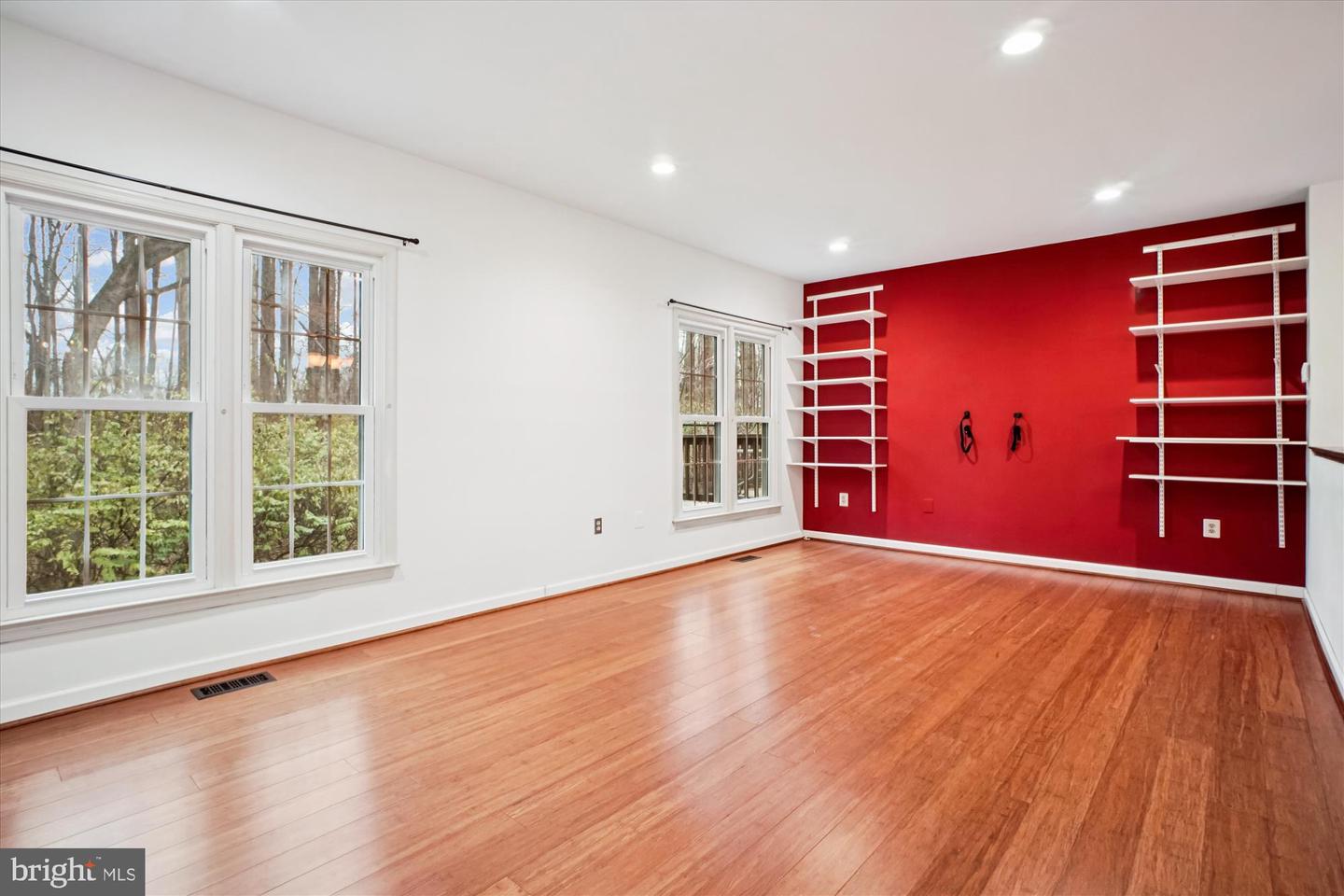 2816 KELLY SQ, VIENNA, Virginia 22181, 3 Bedrooms Bedrooms, ,3 BathroomsBathrooms,Residential,For sale,2816 KELLY SQ,VAFX2282712 MLS # VAFX2282712 2816 KELLY SQ, VIENNA, Virginia 22181, 3 Bedrooms Bedrooms, ,3 BathroomsBathrooms,Residential,For sale,2816 KELLY SQ,VAFX2282712 MLS # VAFX2282712