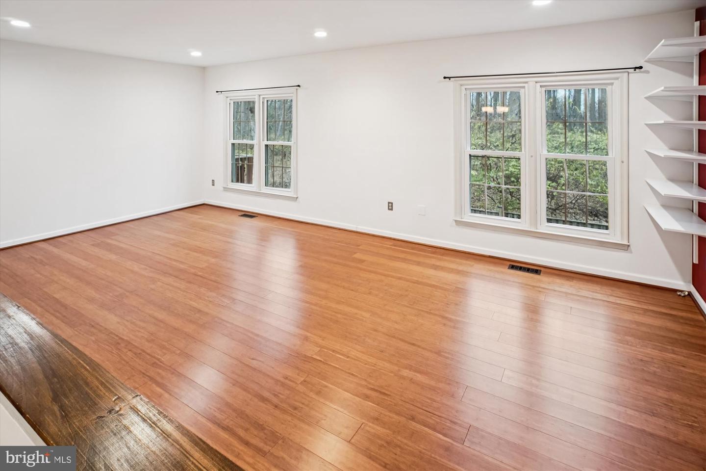 2816 KELLY SQ, VIENNA, Virginia 22181, 3 Bedrooms Bedrooms, ,3 BathroomsBathrooms,Residential,For sale,2816 KELLY SQ,VAFX2282712 MLS # VAFX2282712 2816 KELLY SQ, VIENNA, Virginia 22181, 3 Bedrooms Bedrooms, ,3 BathroomsBathrooms,Residential,For sale,2816 KELLY SQ,VAFX2282712 MLS # VAFX2282712