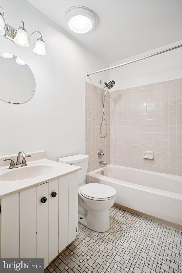 2816 KELLY SQ, VIENNA, Virginia 22181, 3 Bedrooms Bedrooms, ,3 BathroomsBathrooms,Residential,For sale,2816 KELLY SQ,VAFX2282712 MLS # VAFX2282712 2816 KELLY SQ, VIENNA, Virginia 22181, 3 Bedrooms Bedrooms, ,3 BathroomsBathrooms,Residential,For sale,2816 KELLY SQ,VAFX2282712 MLS # VAFX2282712