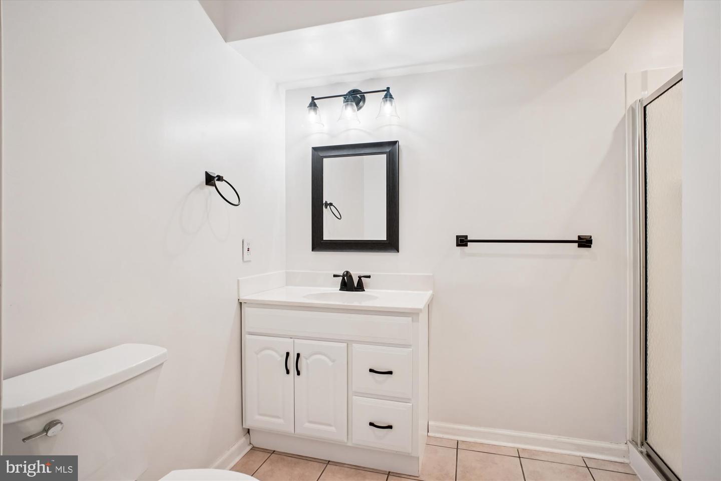 2816 KELLY SQ, VIENNA, Virginia 22181, 3 Bedrooms Bedrooms, ,3 BathroomsBathrooms,Residential,For sale,2816 KELLY SQ,VAFX2282712 MLS # VAFX2282712 2816 KELLY SQ, VIENNA, Virginia 22181, 3 Bedrooms Bedrooms, ,3 BathroomsBathrooms,Residential,For sale,2816 KELLY SQ,VAFX2282712 MLS # VAFX2282712