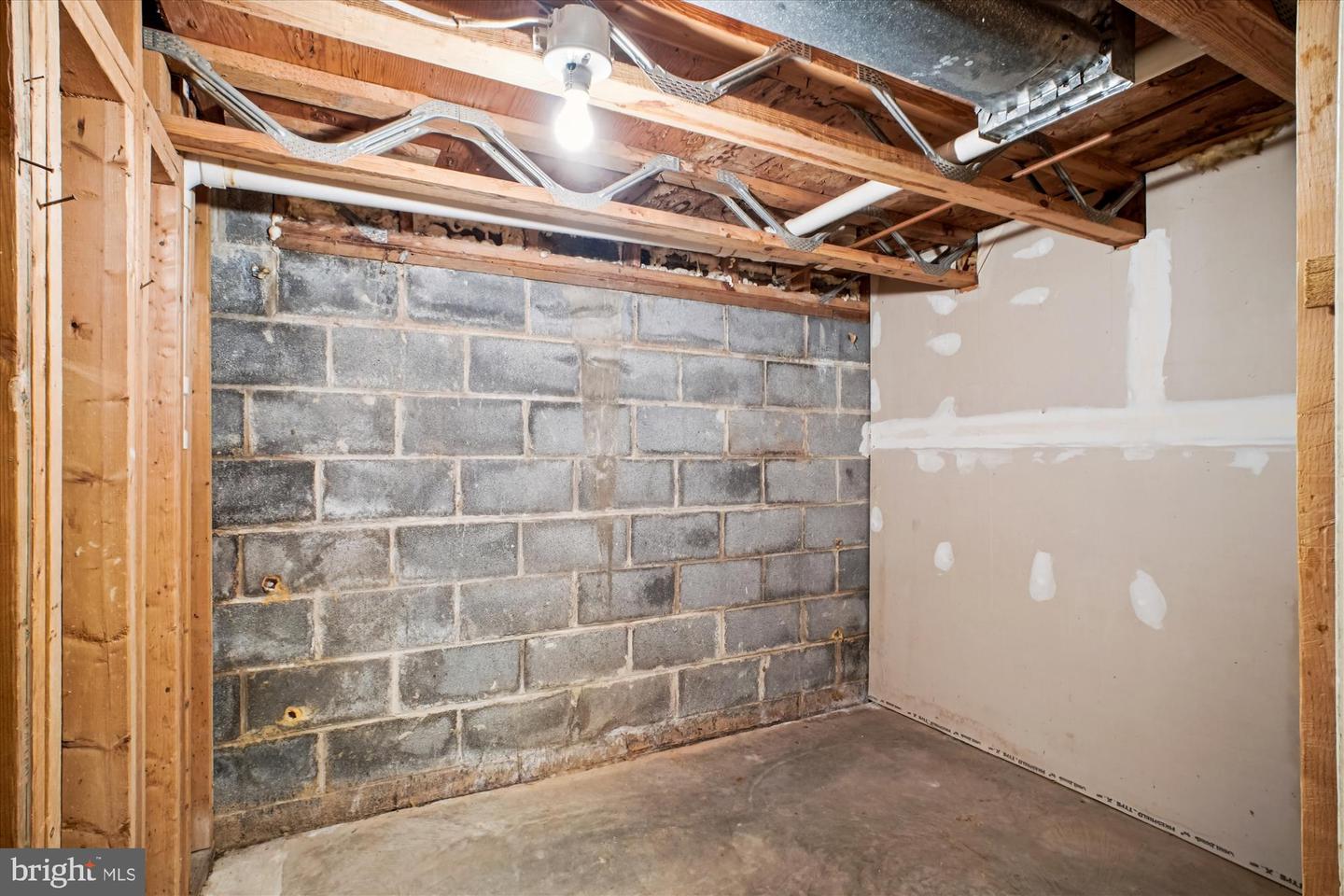 2816 KELLY SQ, VIENNA, Virginia 22181, 3 Bedrooms Bedrooms, ,3 BathroomsBathrooms,Residential,For sale,2816 KELLY SQ,VAFX2282712 MLS # VAFX2282712 2816 KELLY SQ, VIENNA, Virginia 22181, 3 Bedrooms Bedrooms, ,3 BathroomsBathrooms,Residential,For sale,2816 KELLY SQ,VAFX2282712 MLS # VAFX2282712