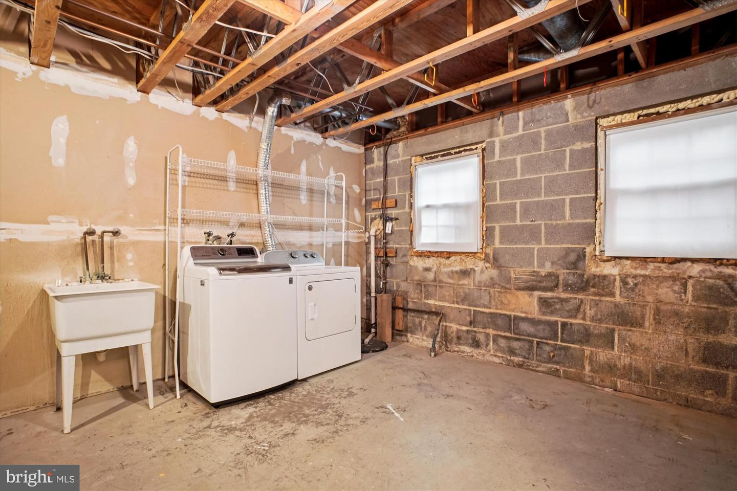 2816 KELLY SQ, VIENNA, Virginia 22181, 3 Bedrooms Bedrooms, ,3 BathroomsBathrooms,Residential,For sale,2816 KELLY SQ,VAFX2282712 MLS # VAFX2282712 2816 KELLY SQ, VIENNA, Virginia 22181, 3 Bedrooms Bedrooms, ,3 BathroomsBathrooms,Residential,For sale,2816 KELLY SQ,VAFX2282712 MLS # VAFX2282712