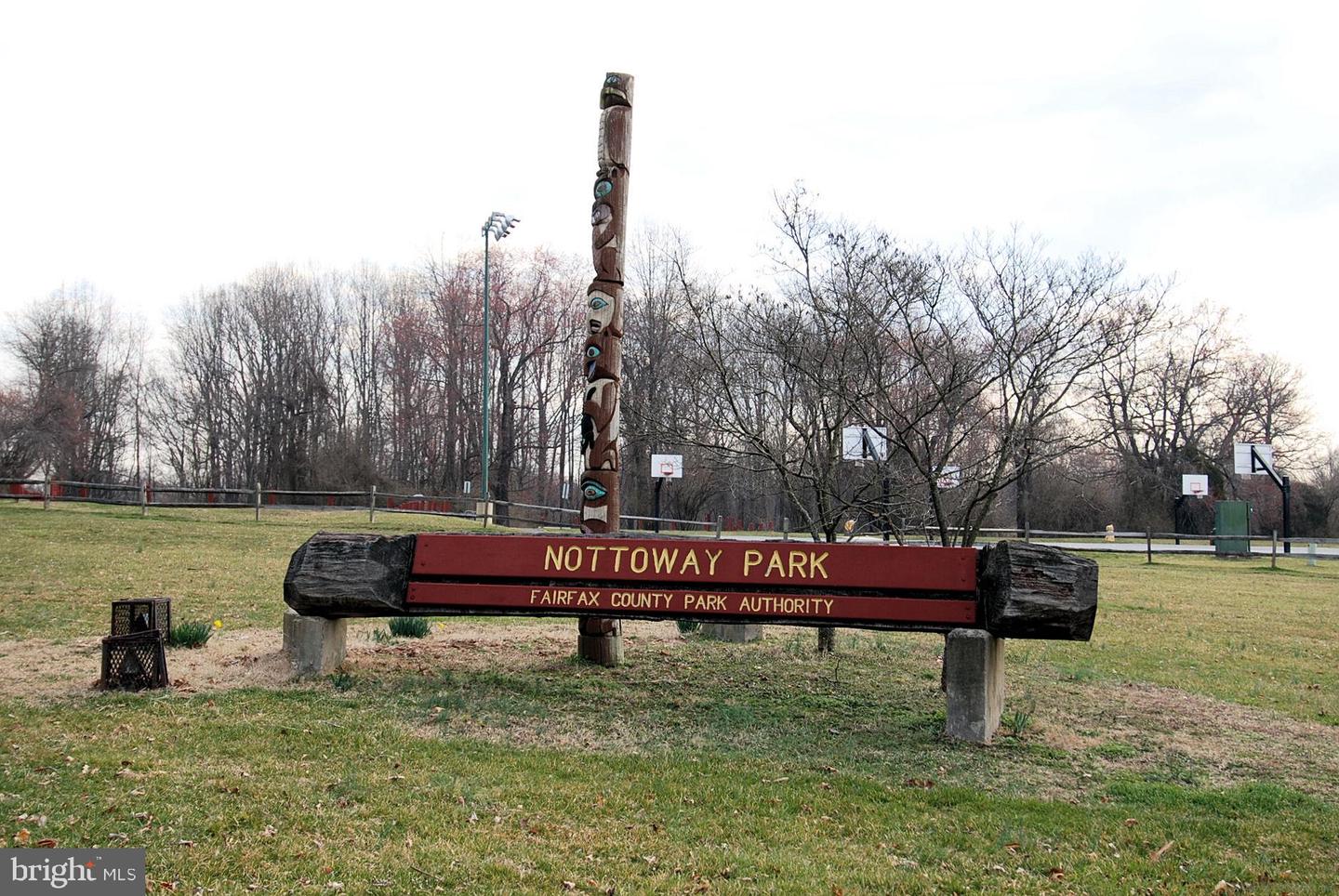 2816 KELLY SQ, VIENNA, Virginia 22181, 3 Bedrooms Bedrooms, ,3 BathroomsBathrooms,Residential,For sale,2816 KELLY SQ,VAFX2282712 MLS # VAFX2282712 2816 KELLY SQ, VIENNA, Virginia 22181, 3 Bedrooms Bedrooms, ,3 BathroomsBathrooms,Residential,For sale,2816 KELLY SQ,VAFX2282712 MLS # VAFX2282712