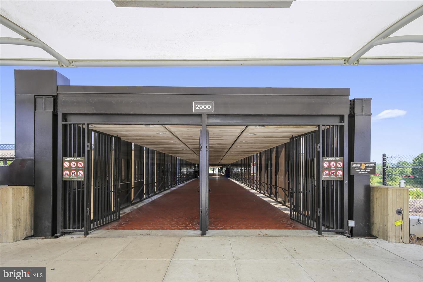 2816 KELLY SQ, VIENNA, Virginia 22181, 3 Bedrooms Bedrooms, ,3 BathroomsBathrooms,Residential,For sale,2816 KELLY SQ,VAFX2282712 MLS # VAFX2282712 2816 KELLY SQ, VIENNA, Virginia 22181, 3 Bedrooms Bedrooms, ,3 BathroomsBathrooms,Residential,For sale,2816 KELLY SQ,VAFX2282712 MLS # VAFX2282712