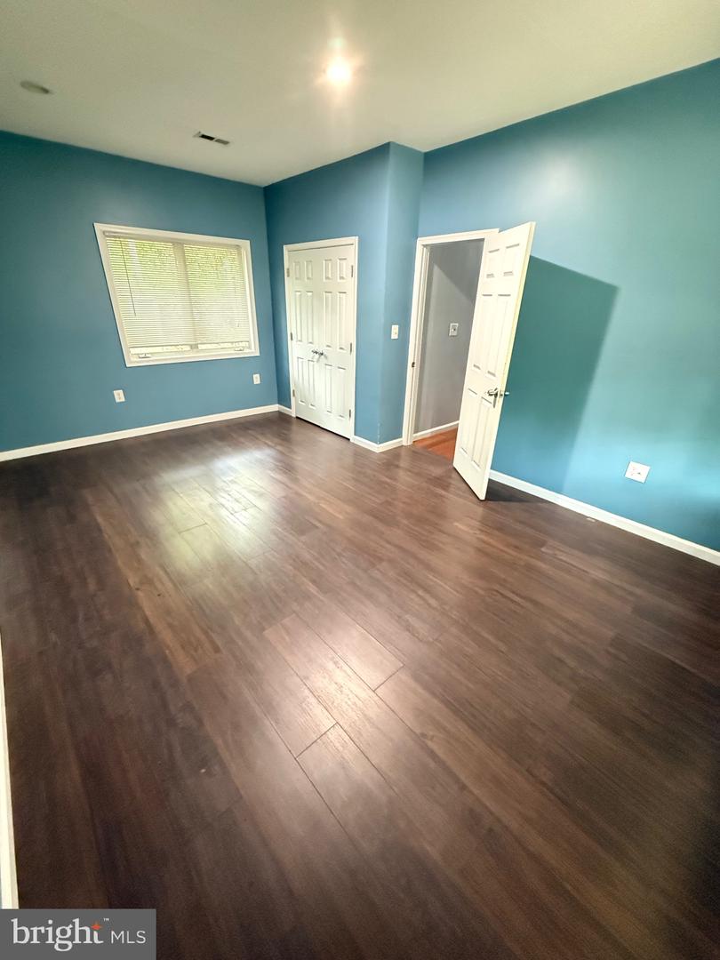 7421 LAKE DR, MANASSAS, Virginia 20111, 3 Bedrooms Bedrooms, ,1 BathroomBathrooms,Residential,For sale,7421 LAKE DR,VAPW2109270 MLS # VAPW2109270