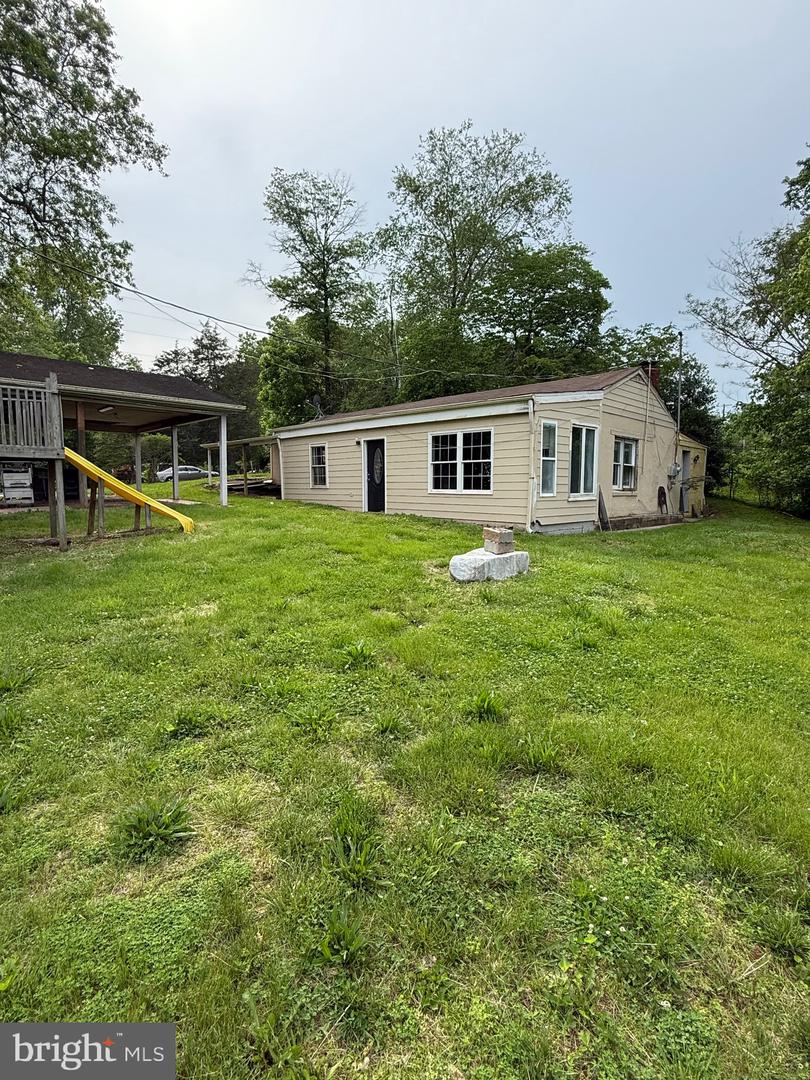 7421 LAKE DR, MANASSAS, Virginia 20111, 3 Bedrooms Bedrooms, ,1 BathroomBathrooms,Residential,For sale,7421 LAKE DR,VAPW2109270 MLS # VAPW2109270