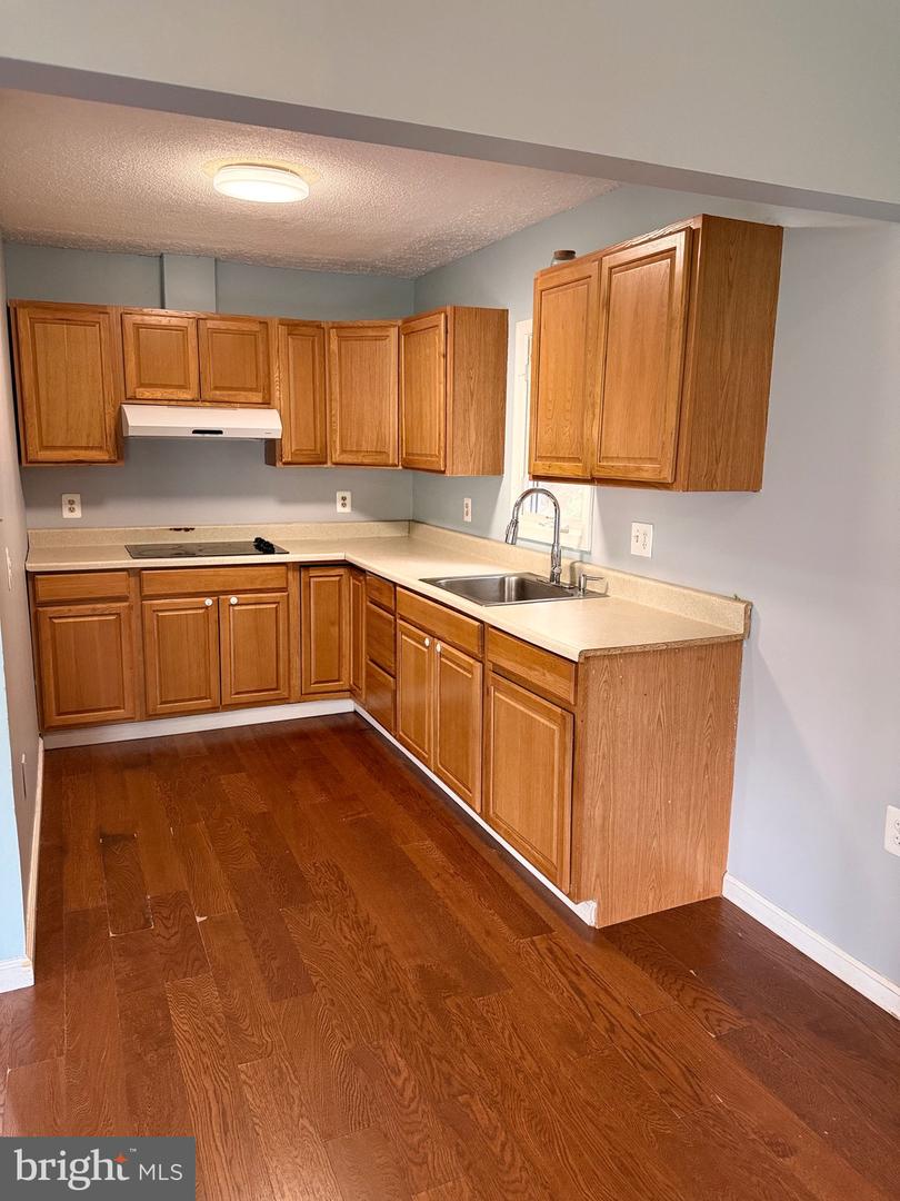 7421 LAKE DR, MANASSAS, Virginia 20111, 3 Bedrooms Bedrooms, ,1 BathroomBathrooms,Residential,For sale,7421 LAKE DR,VAPW2109270 MLS # VAPW2109270