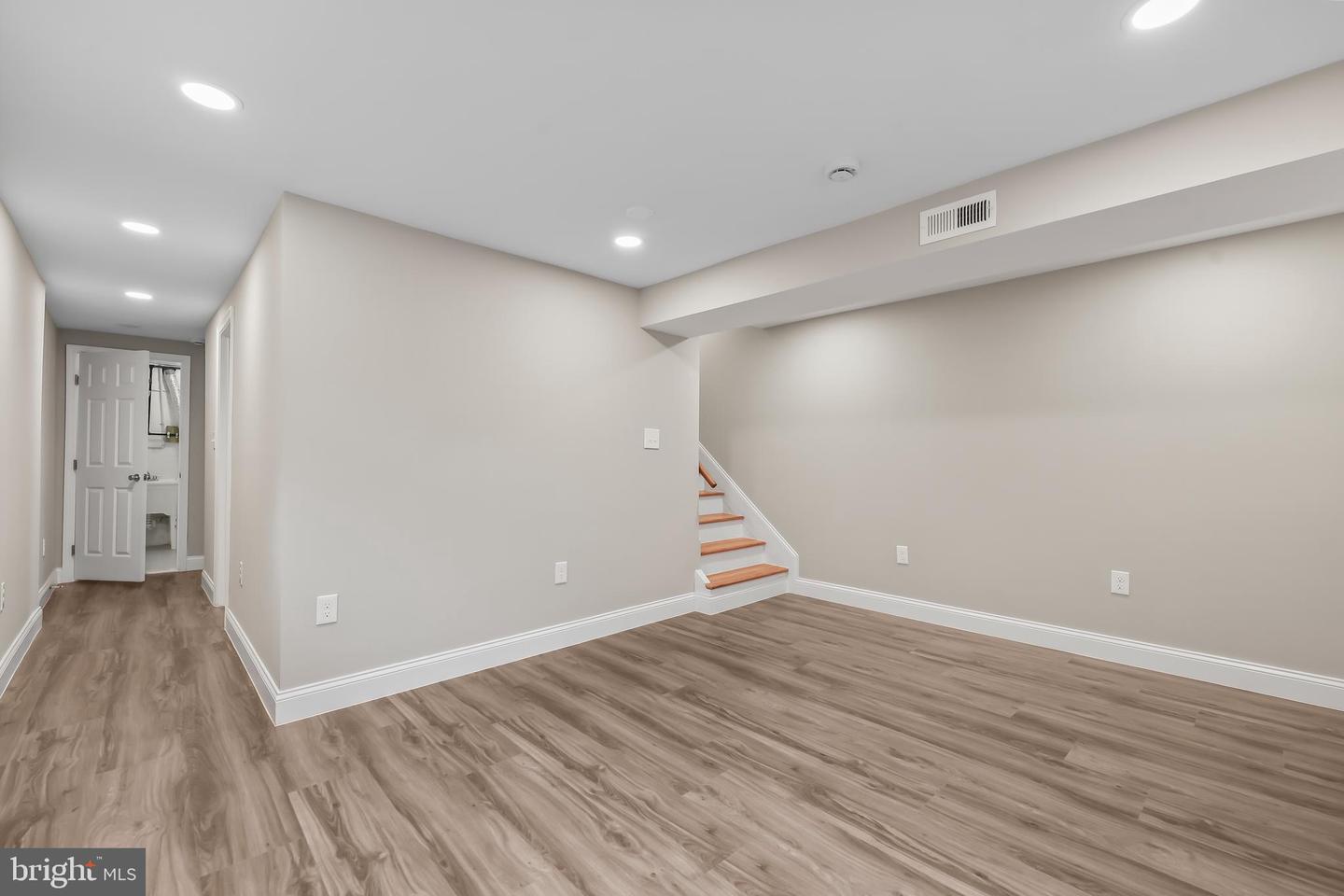 4117 USHER AVE, ALEXANDRIA, Virginia 22304, 3 Bedrooms Bedrooms, ,2 BathroomsBathrooms,Residential,For sale,4117 USHER AVE,VAAX2052442 MLS # VAAX2052442 4117 USHER AVE, ALEXANDRIA, Virginia 22304, 3 Bedrooms Bedrooms, ,2 BathroomsBathrooms,Residential,For sale,4117 USHER AVE,VAAX2052442 MLS # VAAX2052442