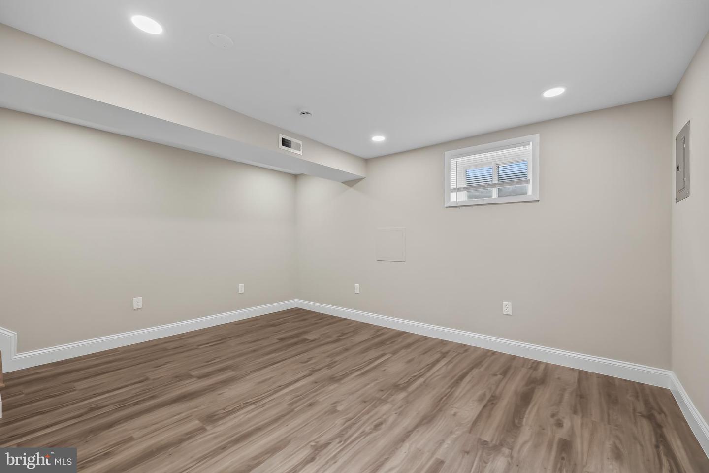 4117 USHER AVE, ALEXANDRIA, Virginia 22304, 3 Bedrooms Bedrooms, ,2 BathroomsBathrooms,Residential,For sale,4117 USHER AVE,VAAX2052442 MLS # VAAX2052442 4117 USHER AVE, ALEXANDRIA, Virginia 22304, 3 Bedrooms Bedrooms, ,2 BathroomsBathrooms,Residential,For sale,4117 USHER AVE,VAAX2052442 MLS # VAAX2052442