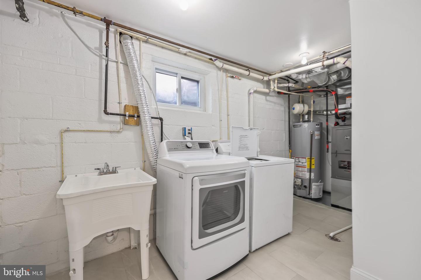 4117 USHER AVE, ALEXANDRIA, Virginia 22304, 3 Bedrooms Bedrooms, ,2 BathroomsBathrooms,Residential,For sale,4117 USHER AVE,VAAX2052442 MLS # VAAX2052442 4117 USHER AVE, ALEXANDRIA, Virginia 22304, 3 Bedrooms Bedrooms, ,2 BathroomsBathrooms,Residential,For sale,4117 USHER AVE,VAAX2052442 MLS # VAAX2052442