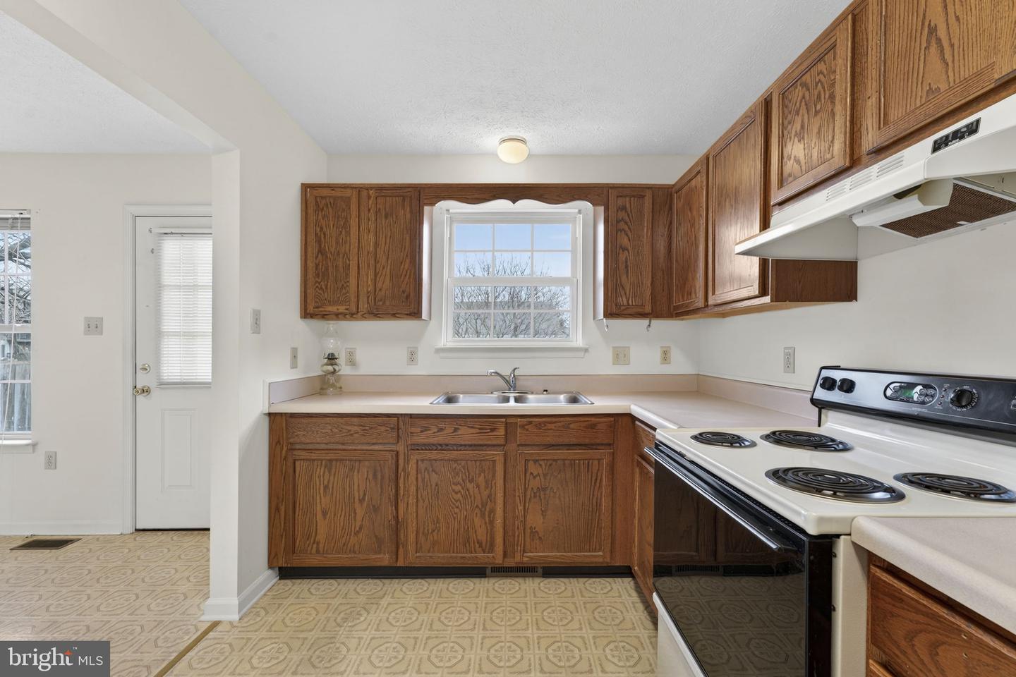 420 RUSSELCROFT RD, WINCHESTER, Virginia 22601, 3 Bedrooms Bedrooms, ,2 BathroomsBathrooms,Residential,For sale,420 RUSSELCROFT RD,VAWI2009604 MLS # VAWI2009604