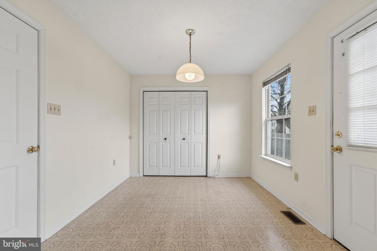 420 RUSSELCROFT RD, WINCHESTER, Virginia 22601, 3 Bedrooms Bedrooms, ,2 BathroomsBathrooms,Residential,For sale,420 RUSSELCROFT RD,VAWI2009604 MLS # VAWI2009604