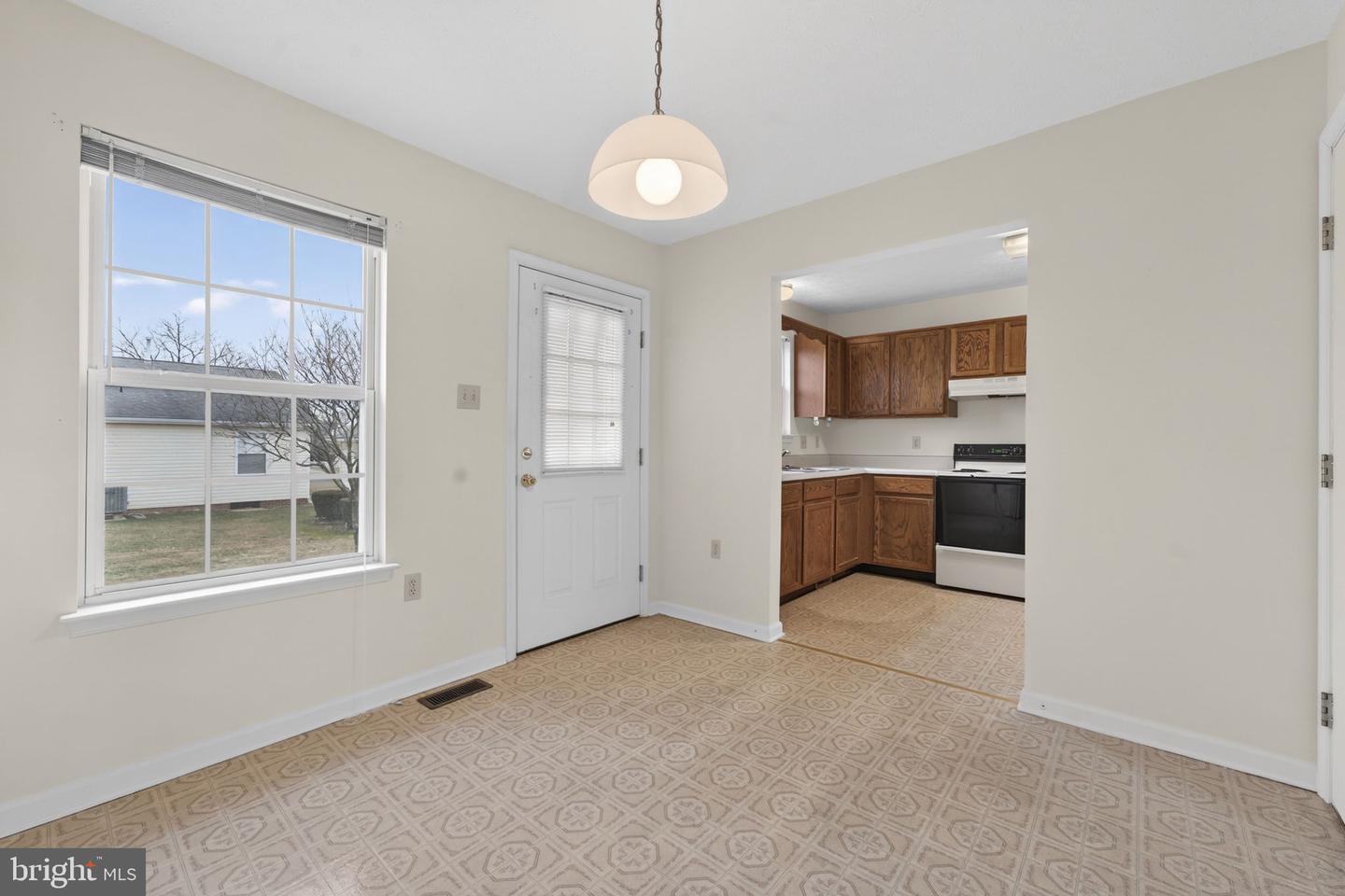 420 RUSSELCROFT RD, WINCHESTER, Virginia 22601, 3 Bedrooms Bedrooms, ,2 BathroomsBathrooms,Residential,For sale,420 RUSSELCROFT RD,VAWI2009604 MLS # VAWI2009604