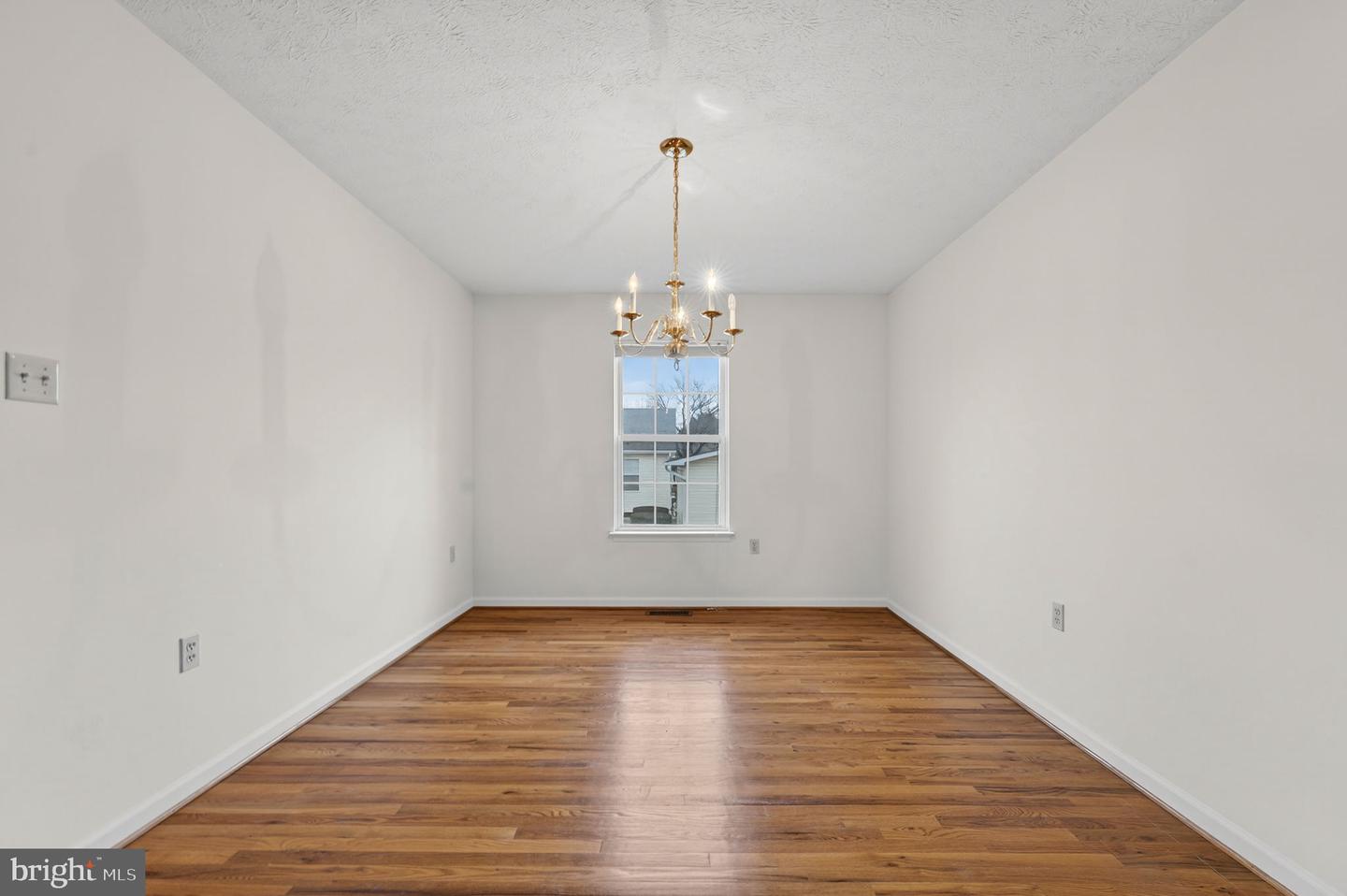 420 RUSSELCROFT RD, WINCHESTER, Virginia 22601, 3 Bedrooms Bedrooms, ,2 BathroomsBathrooms,Residential,For sale,420 RUSSELCROFT RD,VAWI2009604 MLS # VAWI2009604