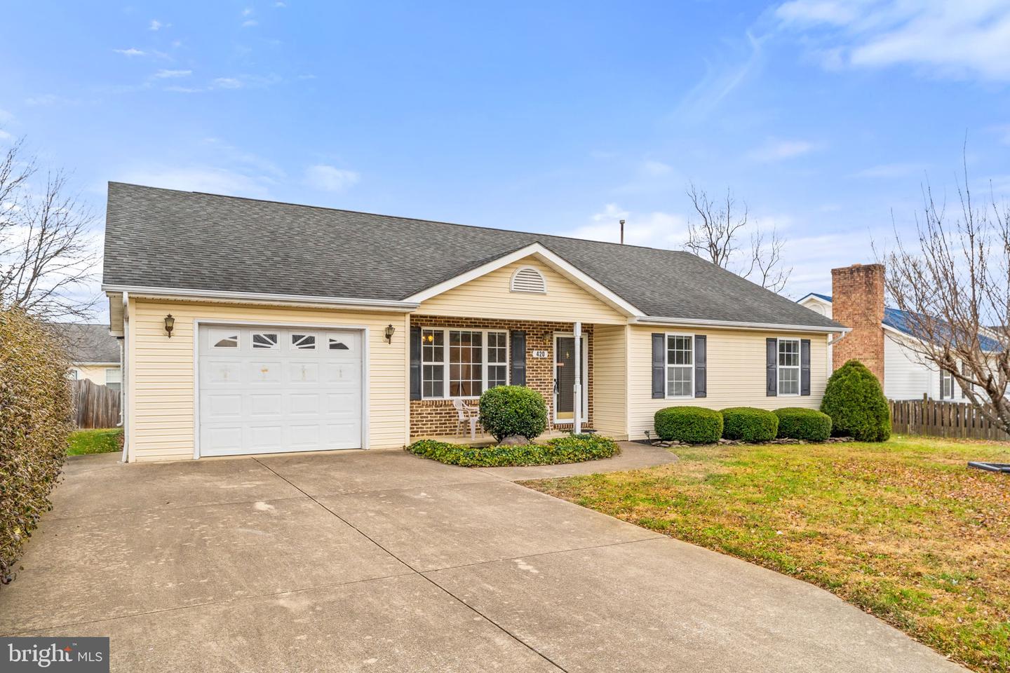 420 RUSSELCROFT RD, WINCHESTER, Virginia 22601, 3 Bedrooms Bedrooms, ,2 BathroomsBathrooms,Residential,For sale,420 RUSSELCROFT RD,VAWI2009604 MLS # VAWI2009604