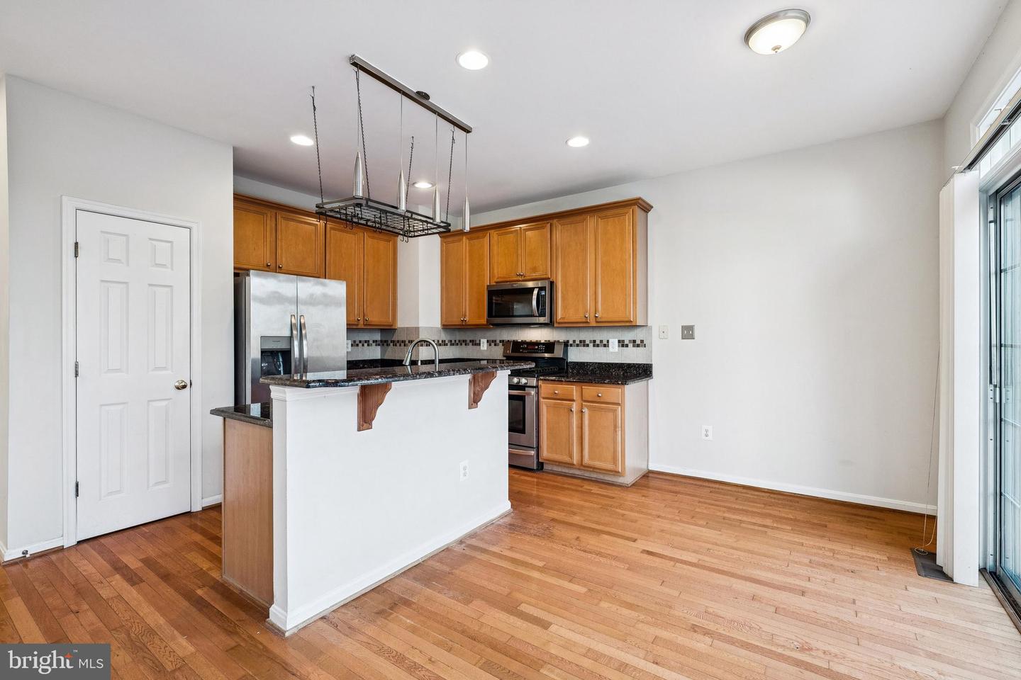 8555 WYNGATE MANOR CT, ALEXANDRIA, Virginia 22309, 3 Bedrooms Bedrooms, ,3 BathroomsBathrooms,Residential,For sale,8555 WYNGATE MANOR CT,VAFX2282824 MLS # VAFX2282824