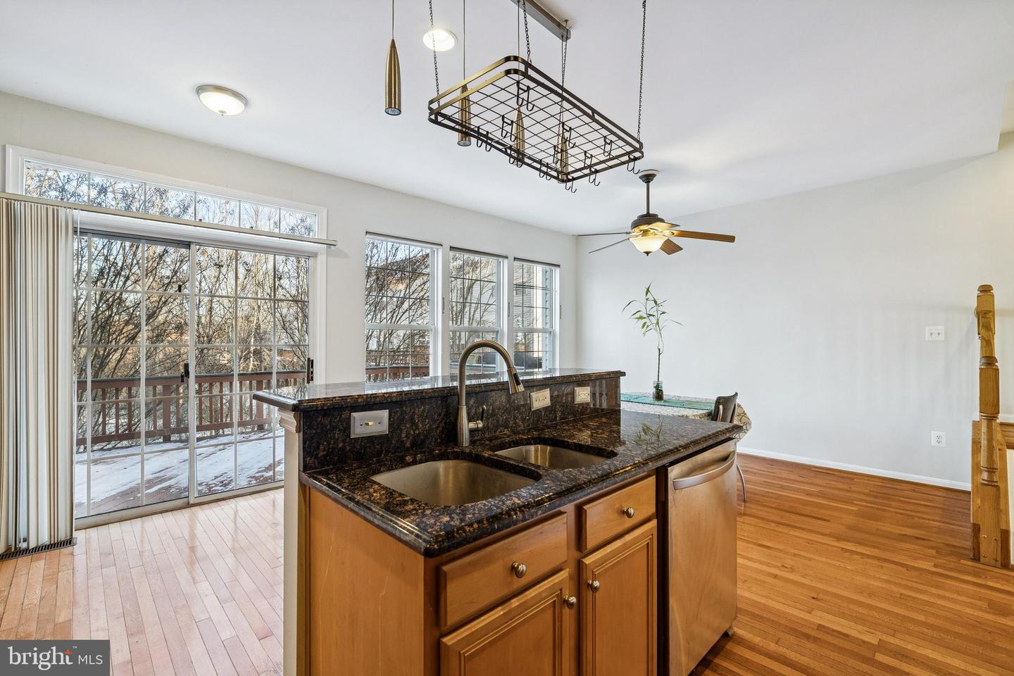 8555 WYNGATE MANOR CT, ALEXANDRIA, Virginia 22309, 3 Bedrooms Bedrooms, ,3 BathroomsBathrooms,Residential,For sale,8555 WYNGATE MANOR CT,VAFX2282824 MLS # VAFX2282824