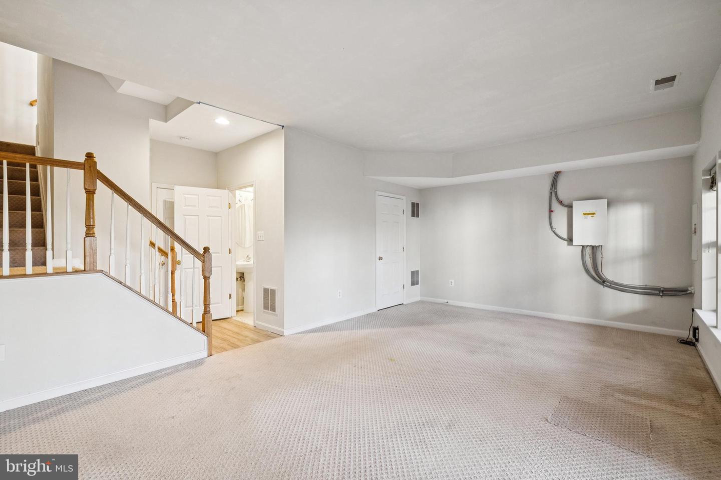 8555 WYNGATE MANOR CT, ALEXANDRIA, Virginia 22309, 3 Bedrooms Bedrooms, ,3 BathroomsBathrooms,Residential,For sale,8555 WYNGATE MANOR CT,VAFX2282824 MLS # VAFX2282824