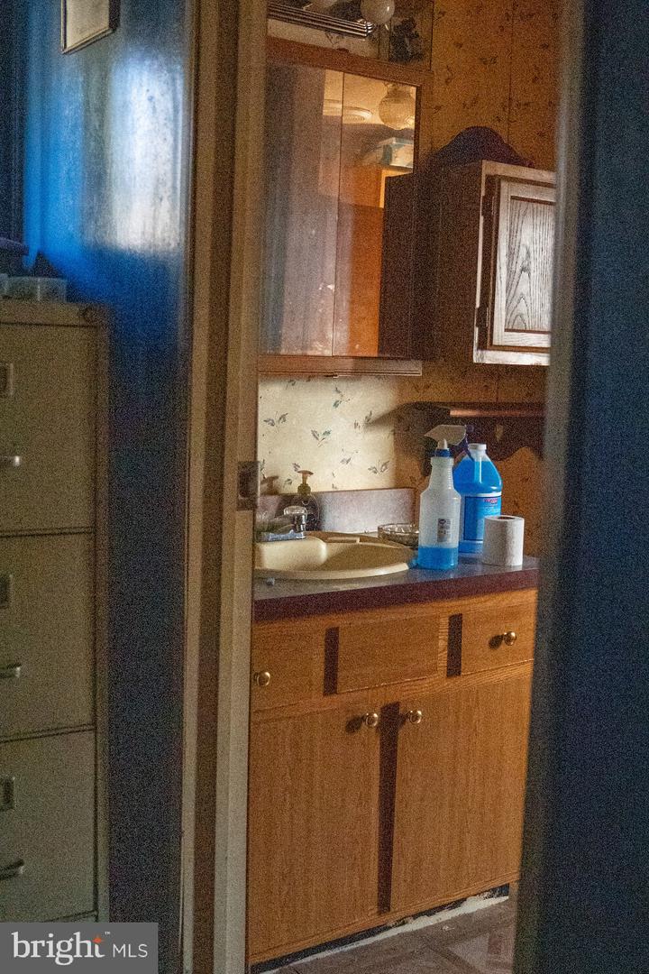 7811 PHILS DR, GLOUCESTER, Virginia 23061, 2 Bedrooms Bedrooms, ,2 BathroomsBathrooms,Residential,For sale,7811 PHILS DR,VAGV2000178 MLS # VAGV2000178