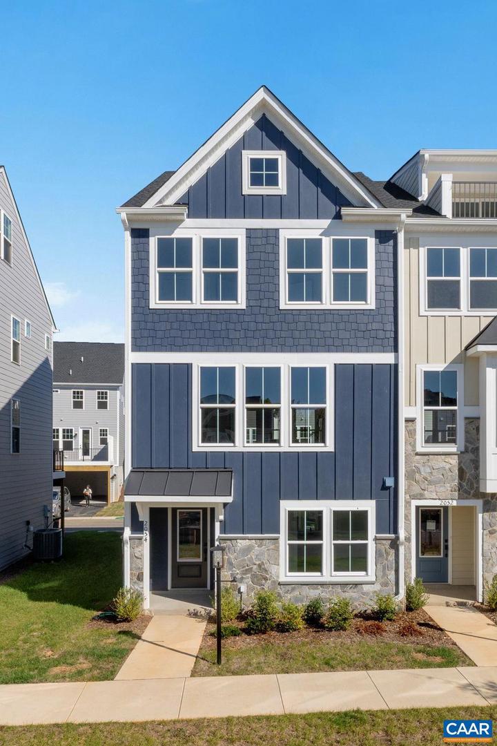 7 RYAN WAY, CHARLOTTESVILLE, Virginia 22911, 3 Bedrooms Bedrooms, ,2 BathroomsBathrooms,Residential,For sale,7 RYAN WAY,671915 MLS # 671915