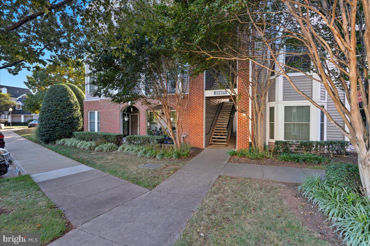 20419 RIVERBEND SQ #301, STERLING, Virginia 20165, 2 Bedrooms Bedrooms, ,2 BathroomsBathrooms,Residential,For sale,20419 RIVERBEND SQ #301,VALO2112526 MLS # VALO2112526 20419 RIVERBEND SQ #301, STERLING, Virginia 20165, 2 Bedrooms Bedrooms, ,2 BathroomsBathrooms,Residential,For sale,20419 RIVERBEND SQ #301,VALO2112526 MLS # VALO2112526