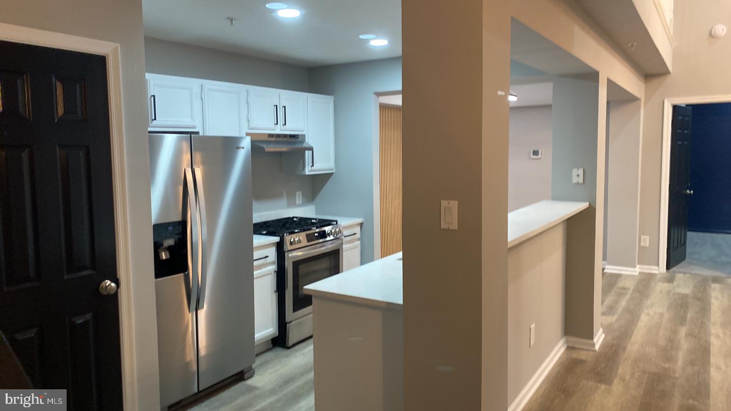 20419 RIVERBEND SQ #301, STERLING, Virginia 20165, 2 Bedrooms Bedrooms, ,2 BathroomsBathrooms,Residential,For sale,20419 RIVERBEND SQ #301,VALO2112526 MLS # VALO2112526 20419 RIVERBEND SQ #301, STERLING, Virginia 20165, 2 Bedrooms Bedrooms, ,2 BathroomsBathrooms,Residential,For sale,20419 RIVERBEND SQ #301,VALO2112526 MLS # VALO2112526