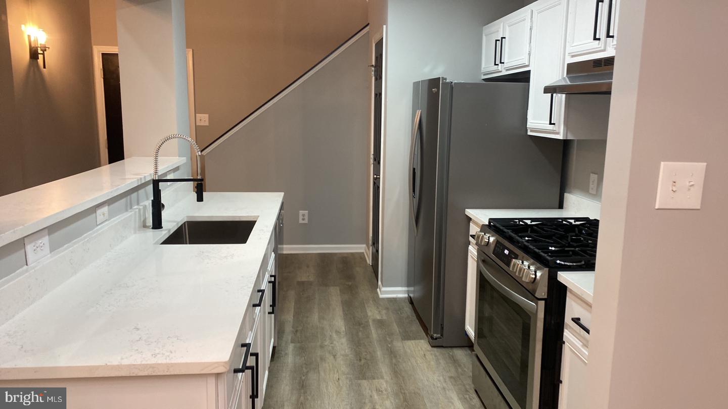 20419 RIVERBEND SQ #301, STERLING, Virginia 20165, 2 Bedrooms Bedrooms, ,2 BathroomsBathrooms,Residential,For sale,20419 RIVERBEND SQ #301,VALO2112526 MLS # VALO2112526 20419 RIVERBEND SQ #301, STERLING, Virginia 20165, 2 Bedrooms Bedrooms, ,2 BathroomsBathrooms,Residential,For sale,20419 RIVERBEND SQ #301,VALO2112526 MLS # VALO2112526