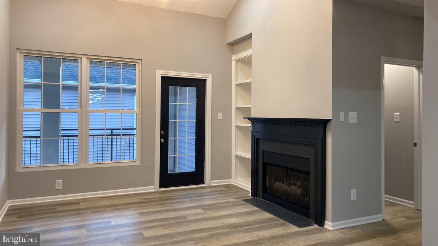 20419 RIVERBEND SQ #301, STERLING, Virginia 20165, 2 Bedrooms Bedrooms, ,2 BathroomsBathrooms,Residential,For sale,20419 RIVERBEND SQ #301,VALO2112526 MLS # VALO2112526 20419 RIVERBEND SQ #301, STERLING, Virginia 20165, 2 Bedrooms Bedrooms, ,2 BathroomsBathrooms,Residential,For sale,20419 RIVERBEND SQ #301,VALO2112526 MLS # VALO2112526