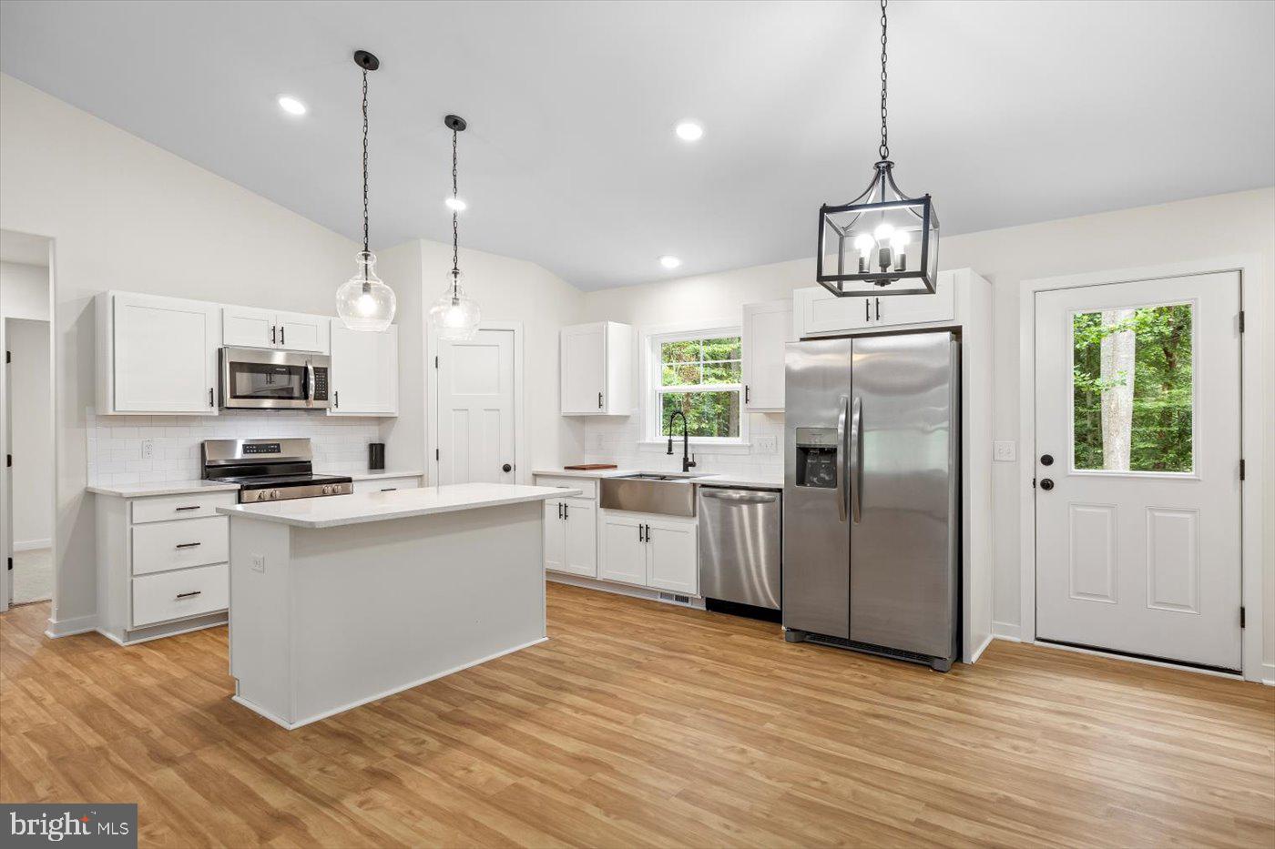 8339 KENNEDY DR, KING GEORGE, Virginia 22485, 3 Bedrooms Bedrooms, 10 Rooms Rooms,2 BathroomsBathrooms,Residential,For sale,8339 KENNEDY DR,VAKG2007402 MLS # VAKG2007402