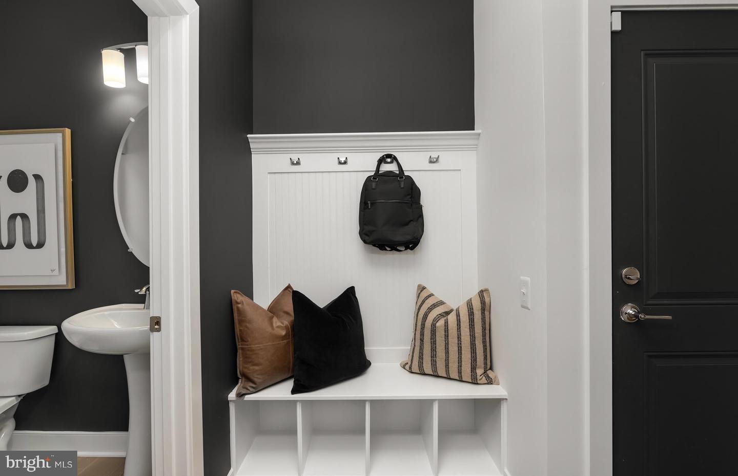 42815 EAGLE VIEW DR, LEESBURG, Virginia 20176, 6 Bedrooms Bedrooms, ,5 BathroomsBathrooms,Residential,For sale,42815 EAGLE VIEW DR,VALO2112536 MLS # VALO2112536