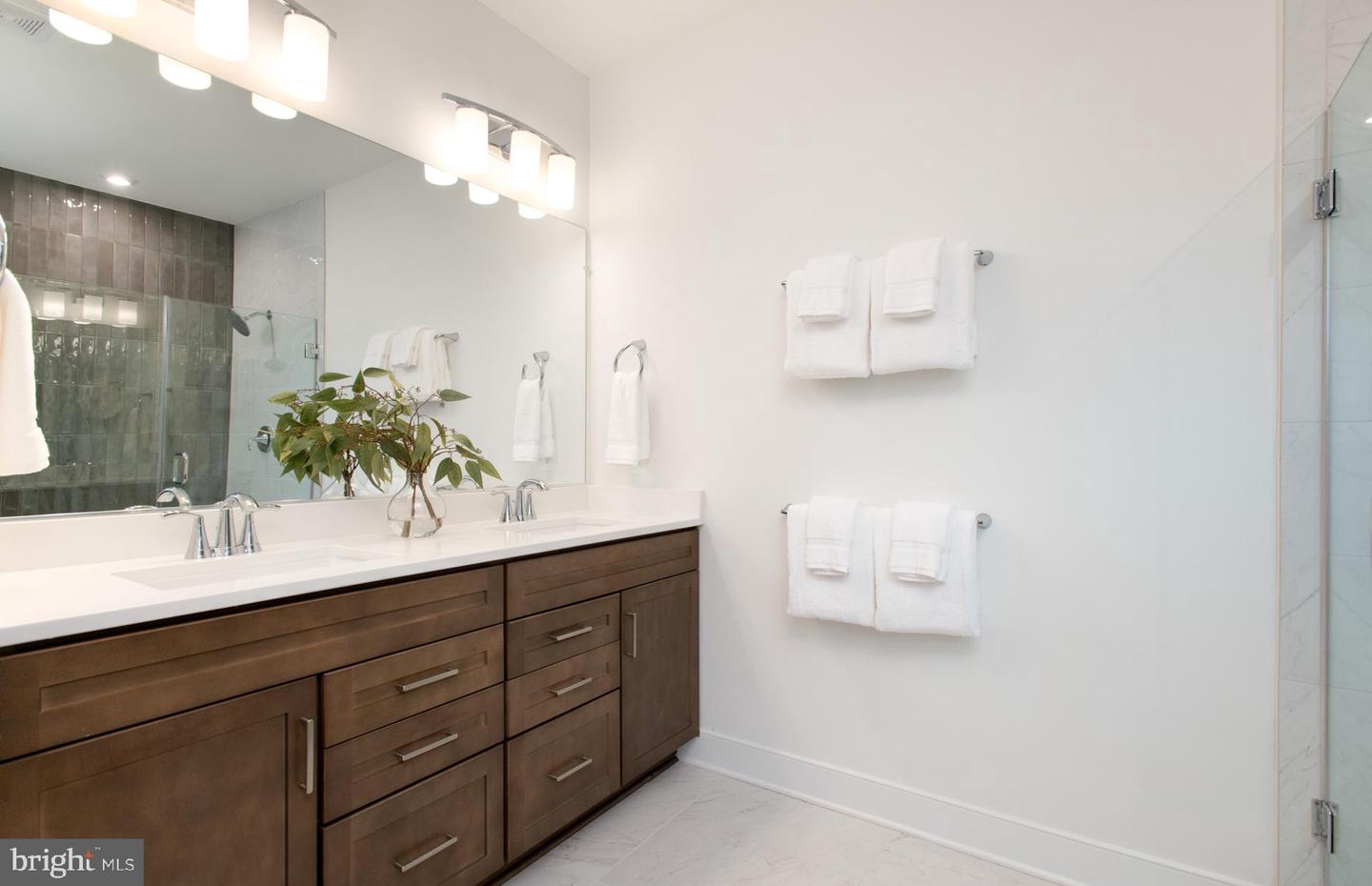 42815 EAGLE VIEW DR, LEESBURG, Virginia 20176, 6 Bedrooms Bedrooms, ,5 BathroomsBathrooms,Residential,For sale,42815 EAGLE VIEW DR,VALO2112536 MLS # VALO2112536