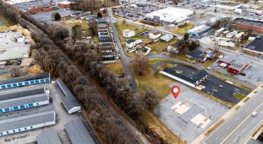 420 N POPLAR AVE, WAYNESBORO, Virginia 22980, ,Commercial,420 N POPLAR AVE,671938 MLS # 671938