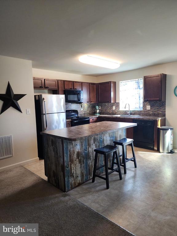 2211 SEDGWICK DR, REMINGTON, Virginia 22734, 4 Bedrooms Bedrooms, ,2 BathroomsBathrooms,Residential,2211 SEDGWICK DR,VAFQ2019506 MLS # VAFQ2019506