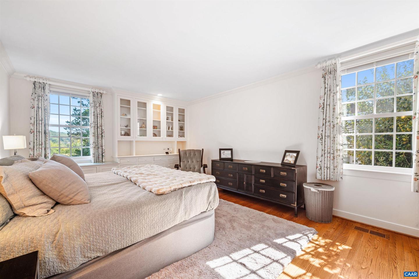 15 EDNAM VILLAGE ST, CHARLOTTESVILLE, Virginia 22903, 3 Bedrooms Bedrooms, ,3 BathroomsBathrooms,Residential,For sale,15 EDNAM VILLAGE ST,668736 MLS # 668736