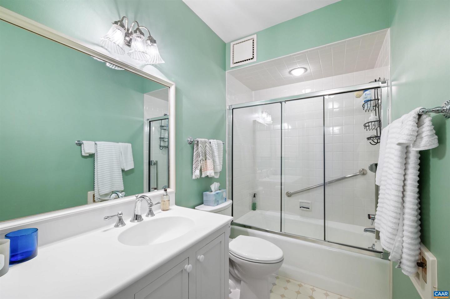 15 EDNAM VILLAGE ST, CHARLOTTESVILLE, Virginia 22903, 3 Bedrooms Bedrooms, ,3 BathroomsBathrooms,Residential,For sale,15 EDNAM VILLAGE ST,668736 MLS # 668736