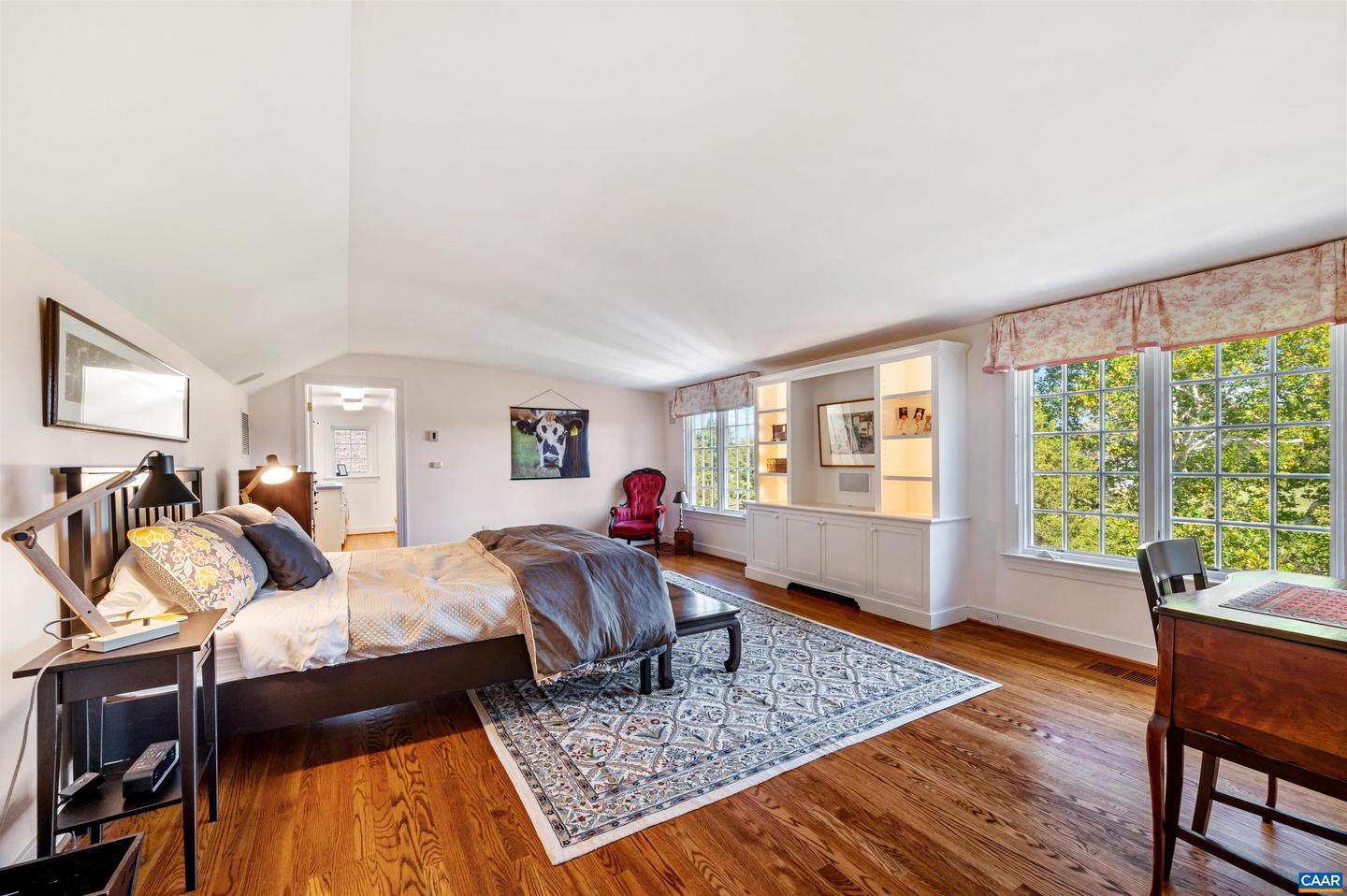 15 EDNAM VILLAGE ST, CHARLOTTESVILLE, Virginia 22903, 3 Bedrooms Bedrooms, ,3 BathroomsBathrooms,Residential,For sale,15 EDNAM VILLAGE ST,668736 MLS # 668736