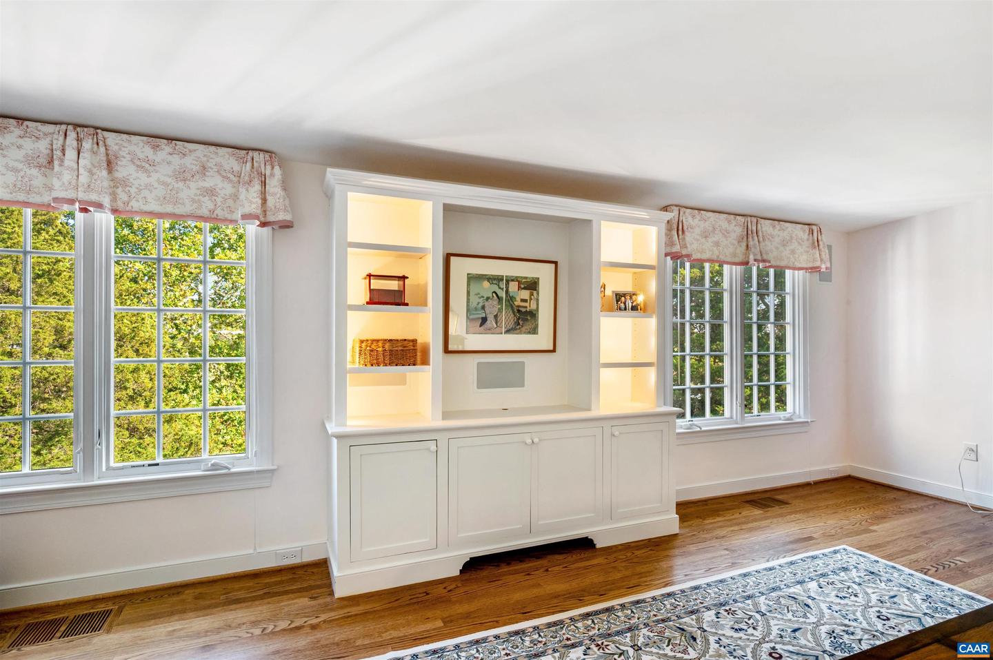 15 EDNAM VILLAGE ST, CHARLOTTESVILLE, Virginia 22903, 3 Bedrooms Bedrooms, ,3 BathroomsBathrooms,Residential,For sale,15 EDNAM VILLAGE ST,668736 MLS # 668736