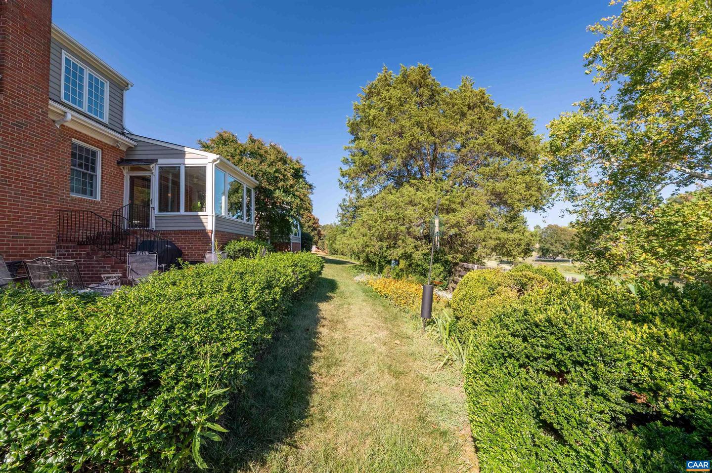 15 EDNAM VILLAGE ST, CHARLOTTESVILLE, Virginia 22903, 3 Bedrooms Bedrooms, ,3 BathroomsBathrooms,Residential,For sale,15 EDNAM VILLAGE ST,668736 MLS # 668736