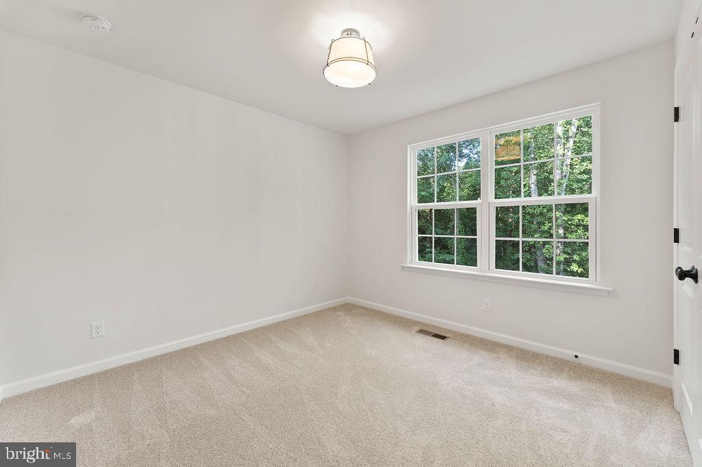 95 WOODLAND SHORES DR, LOUISA, Virginia 23093, 5 Bedrooms Bedrooms, ,3 BathroomsBathrooms,Residential,95 WOODLAND SHORES DR,VALA2009050 MLS # VALA2009050