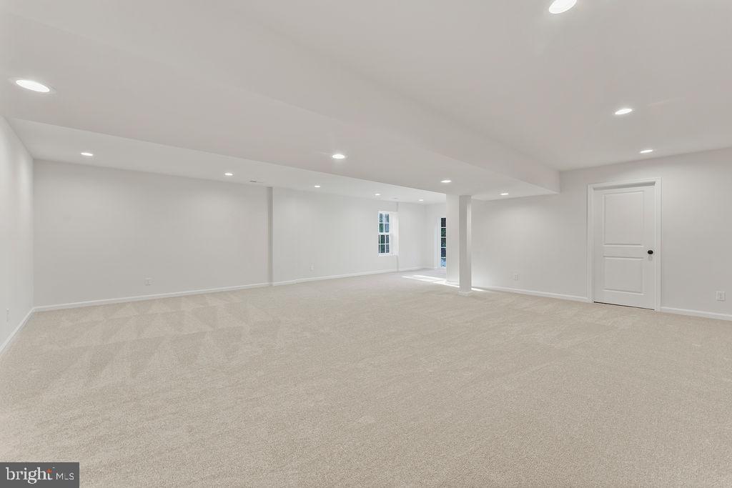 95 WOODLAND SHORES DR, LOUISA, Virginia 23093, 5 Bedrooms Bedrooms, ,3 BathroomsBathrooms,Residential,95 WOODLAND SHORES DR,VALA2009050 MLS # VALA2009050