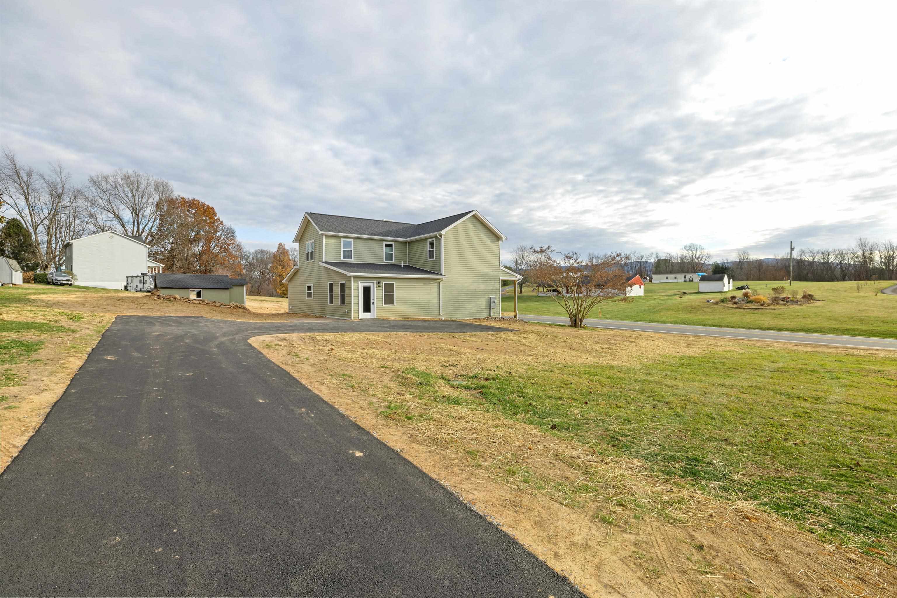 1800 STUARTS DRAFT HWY, STUARTS DRAFT, Virginia 24477, 4 Bedrooms Bedrooms, ,3 BathroomsBathrooms,Residential,1800 STUARTS DRAFT HWY,671228 MLS # 671228