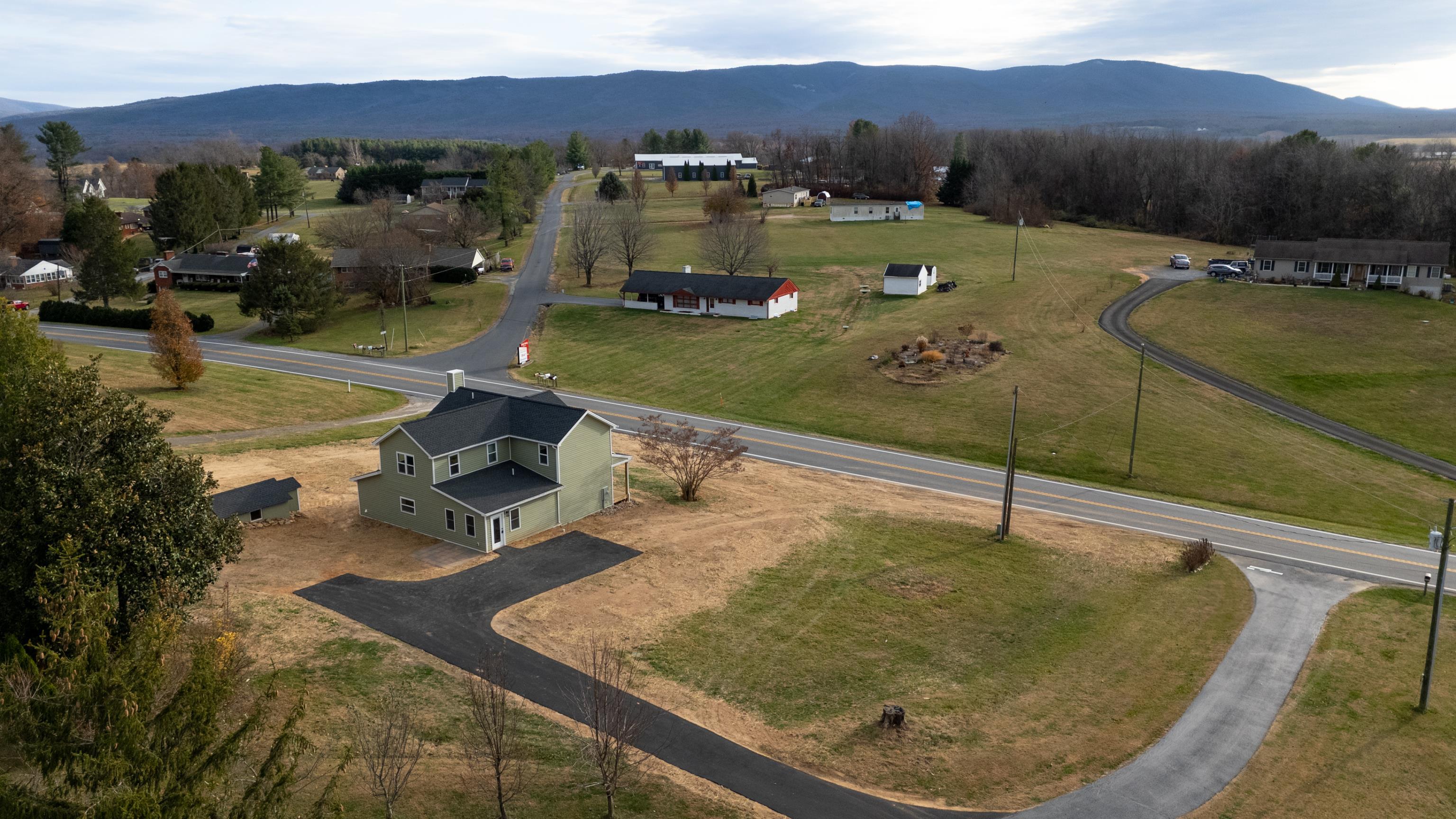 1800 STUARTS DRAFT HWY, STUARTS DRAFT, Virginia 24477, 4 Bedrooms Bedrooms, ,3 BathroomsBathrooms,Residential,1800 STUARTS DRAFT HWY,671228 MLS # 671228