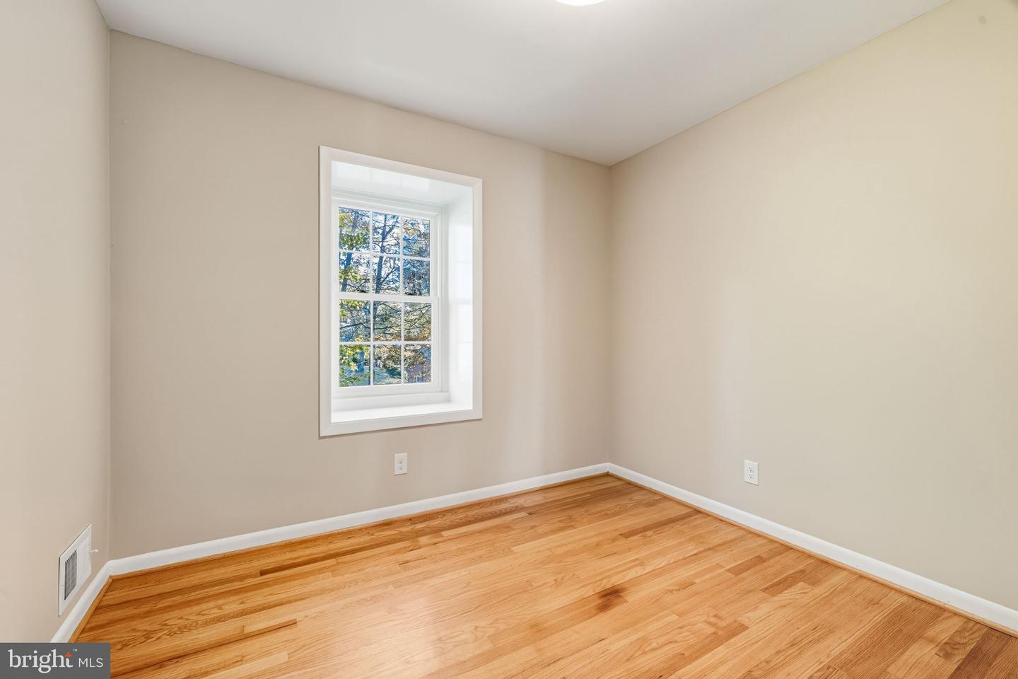 8643 CURTIS AVE, ALEXANDRIA, Virginia 22309, 4 Bedrooms Bedrooms, ,2 BathroomsBathrooms,Residential,For sale,8643 CURTIS AVE,VAFX2275386 MLS # VAFX2275386