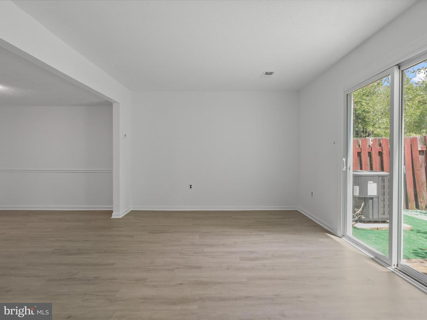 7505 BOSBURY CT, MANASSAS, Virginia 20111, 3 Bedrooms Bedrooms, 8 Rooms Rooms,1 BathroomBathrooms,Residential,For sale,7505 BOSBURY CT,VAPW2106712 MLS # VAPW2106712