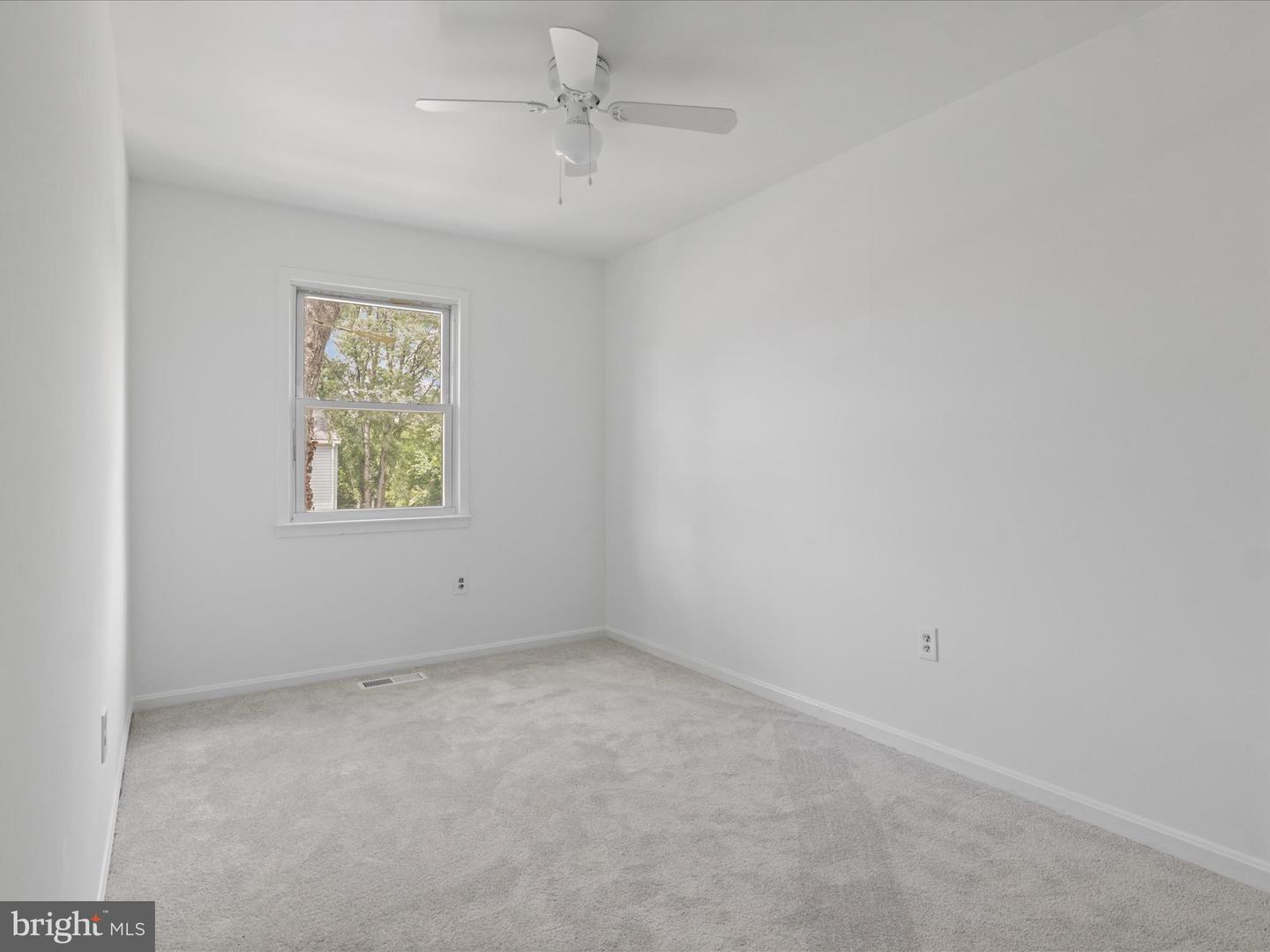 7505 BOSBURY CT, MANASSAS, Virginia 20111, 3 Bedrooms Bedrooms, 8 Rooms Rooms,1 BathroomBathrooms,Residential,For sale,7505 BOSBURY CT,VAPW2106712 MLS # VAPW2106712