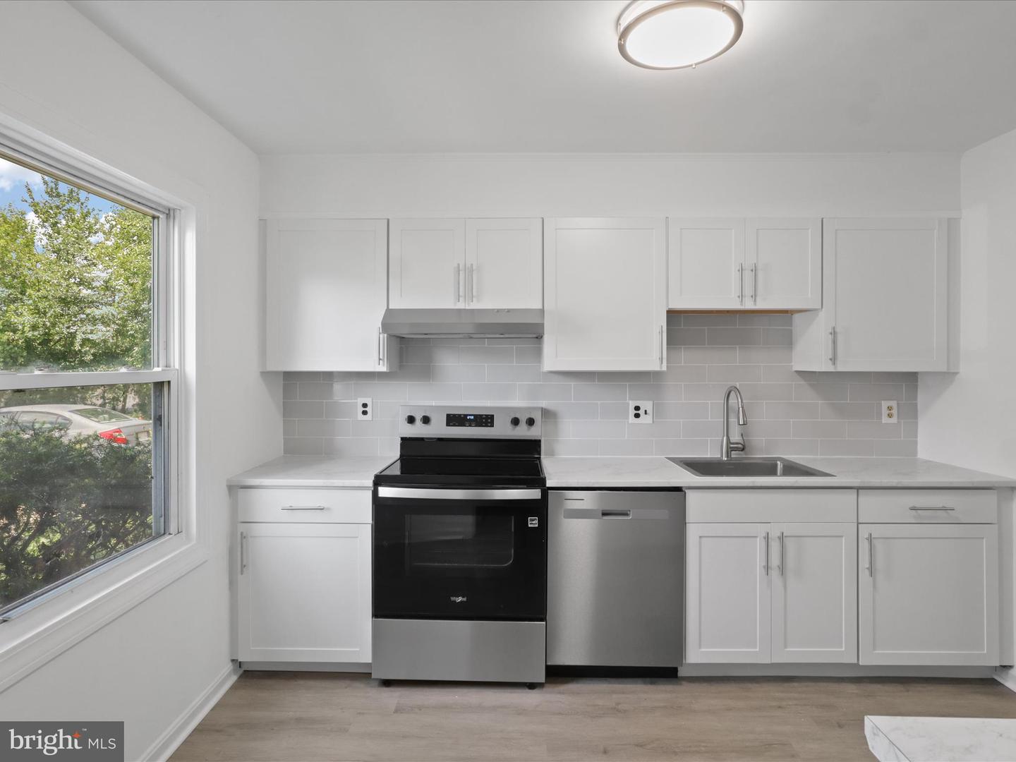 7505 BOSBURY CT, MANASSAS, Virginia 20111, 3 Bedrooms Bedrooms, 8 Rooms Rooms,1 BathroomBathrooms,Residential,For sale,7505 BOSBURY CT,VAPW2106712 MLS # VAPW2106712