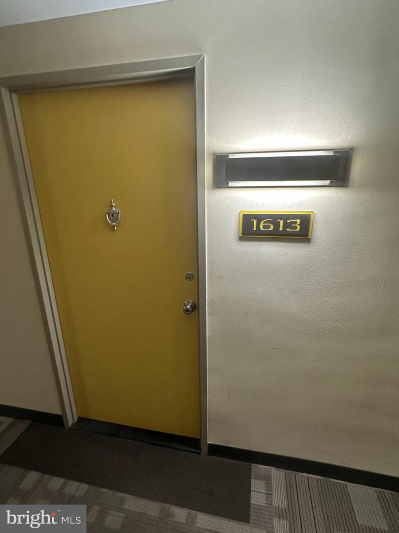 4600 DUKE ST #1613, ALEXANDRIA, Virginia 22304, 2 Bedrooms Bedrooms, ,1 BathroomBathrooms,Residential,For sale,4600 DUKE ST #1613,VAAX2051250 MLS # VAAX2051250