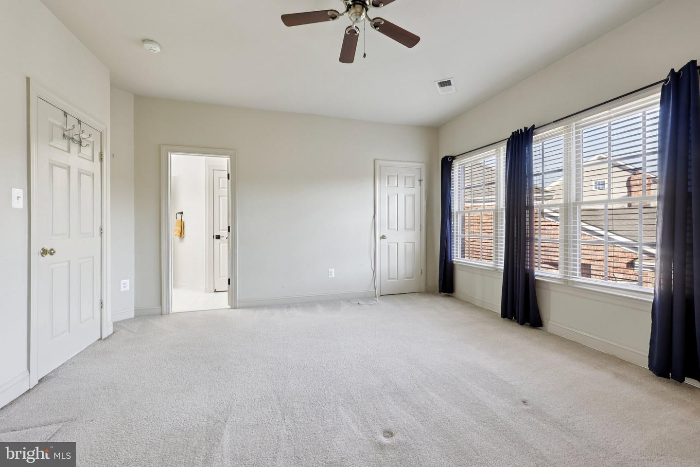 8301 HANCOCK CT, GAINESVILLE, Virginia 20155, 4 Bedrooms Bedrooms, ,3 BathroomsBathrooms,Residential,For sale,8301 HANCOCK CT,VAPW2107280 MLS # VAPW2107280