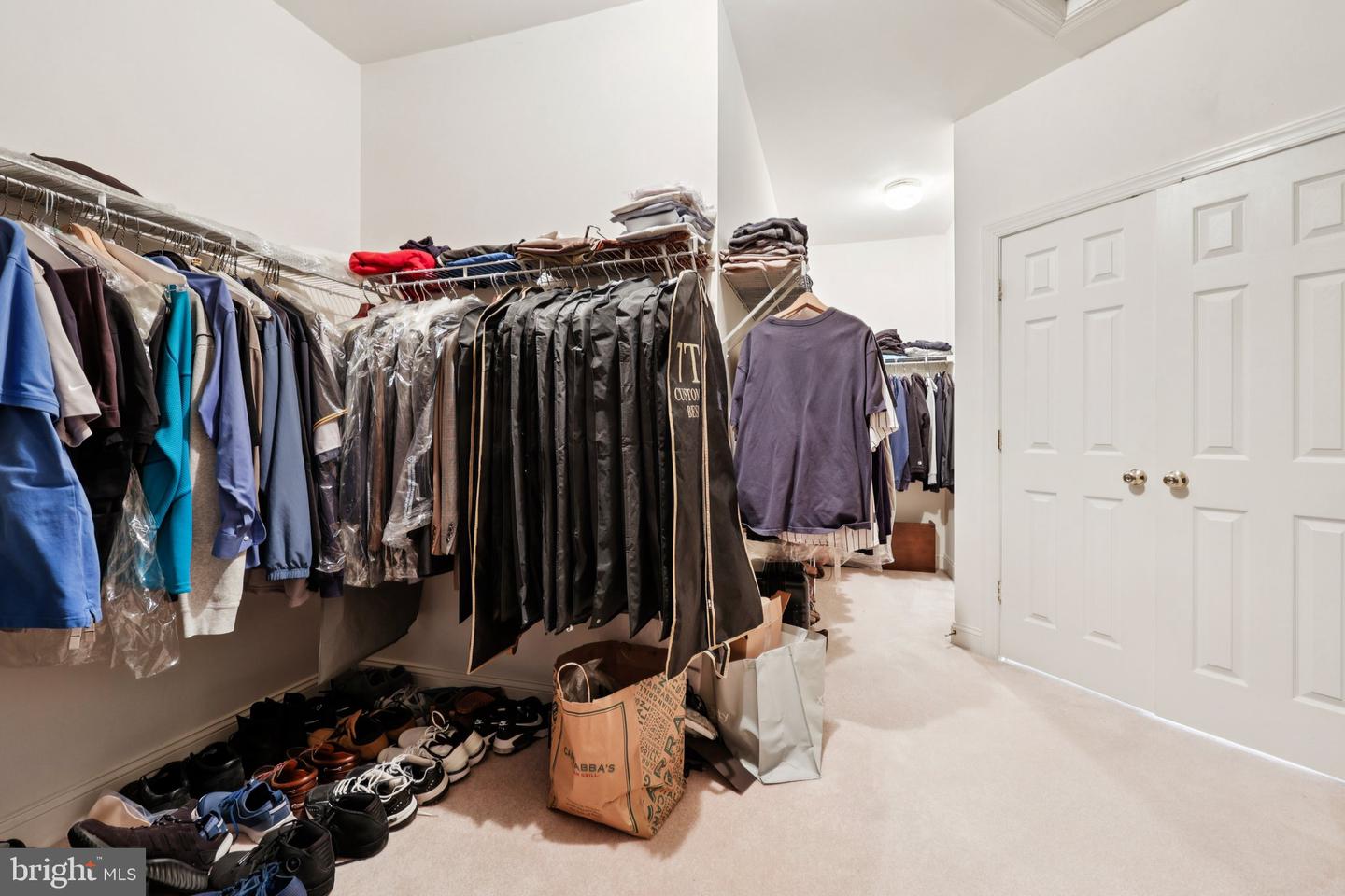 8301 HANCOCK CT, GAINESVILLE, Virginia 20155, 4 Bedrooms Bedrooms, ,3 BathroomsBathrooms,Residential,For sale,8301 HANCOCK CT,VAPW2107280 MLS # VAPW2107280