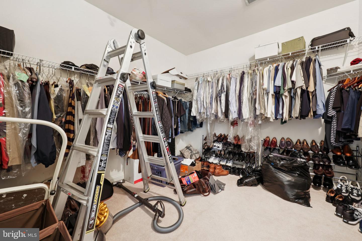 8301 HANCOCK CT, GAINESVILLE, Virginia 20155, 4 Bedrooms Bedrooms, ,3 BathroomsBathrooms,Residential,For sale,8301 HANCOCK CT,VAPW2107280 MLS # VAPW2107280